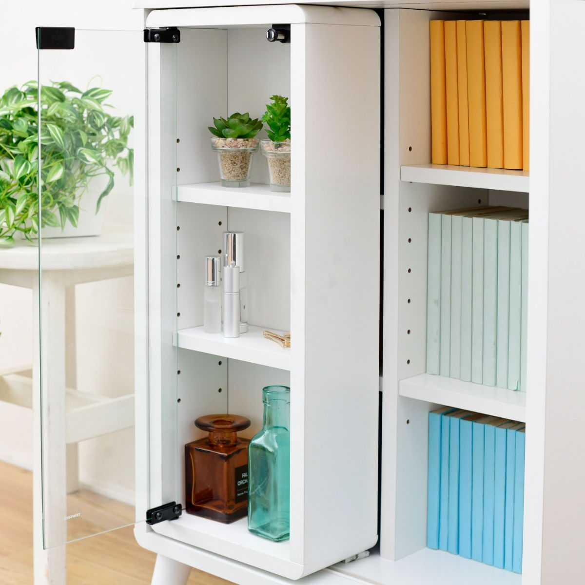 楽天市場】マガジンラック スライド収納 ガラス扉付 Pico 幅50cm