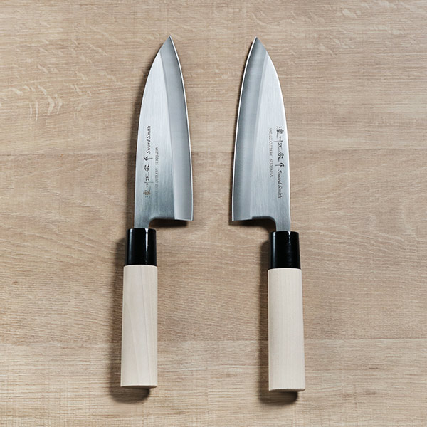 楽天市場】出刃包丁 15.5cm 濃州正宗 日本製 ステンレス 白木柄