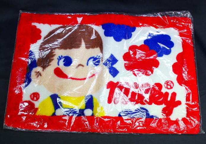 楽天市場】ペコちゃん ルームマットの通販