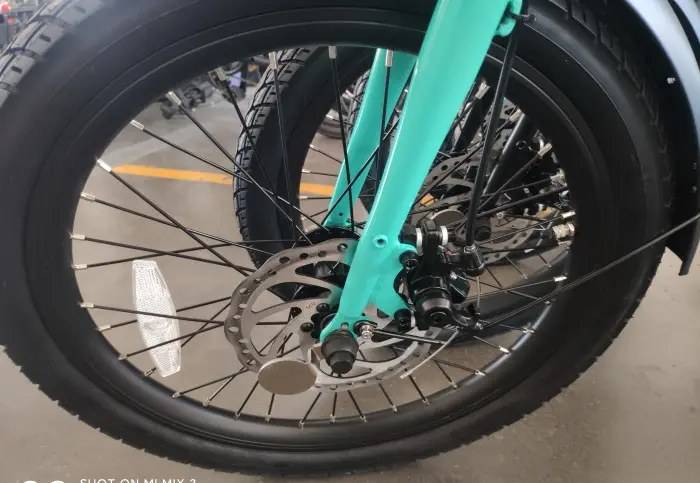 絶妙な太さのタイヤを履く電動アシスト自転車はこれだ！ – NaiciBike-Japan