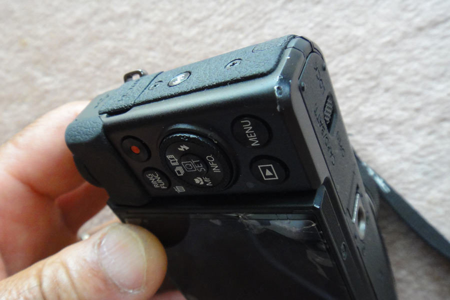 液晶が割れた… - 編集後記 - 豪海倶楽部