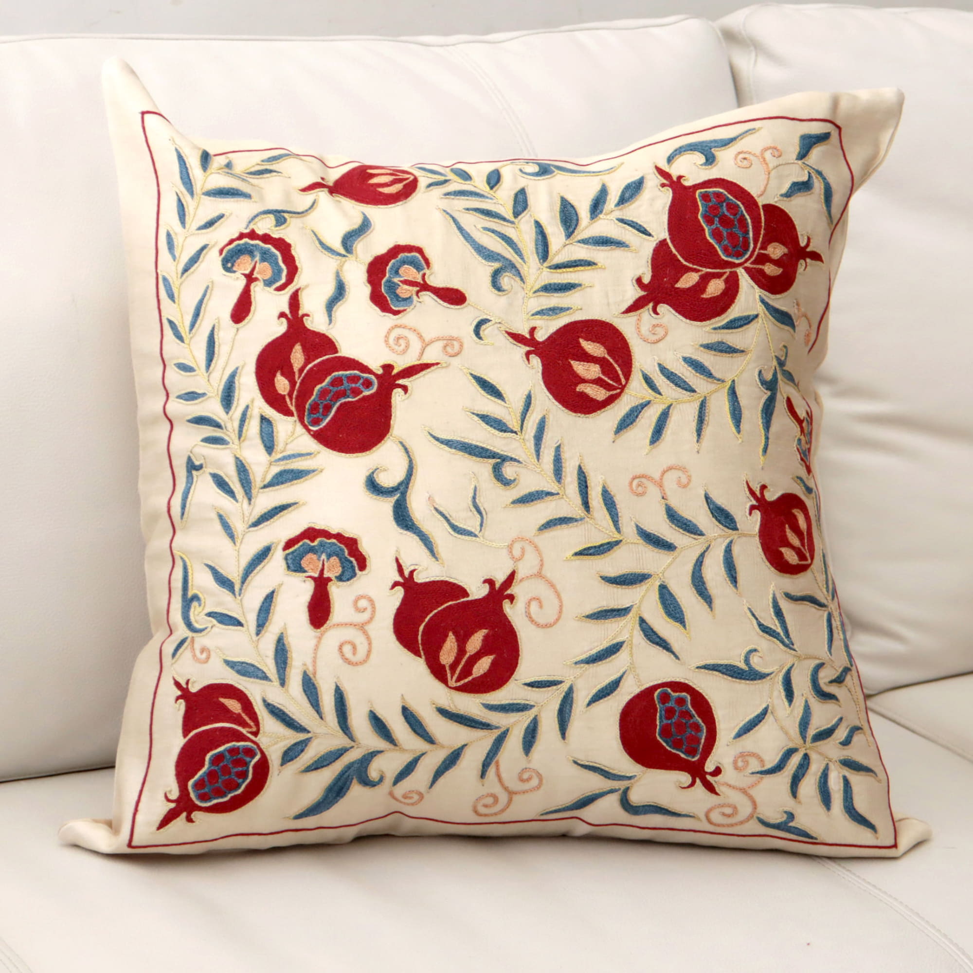 クッションカバー 50cm シルク スザンニ刺繍49×49cm ザクロの実