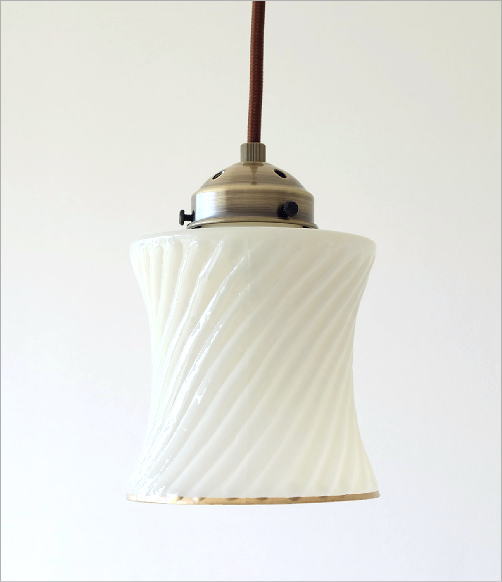 ペンダントライト ガラス おしゃれ ホワイト アンティーク レトロ