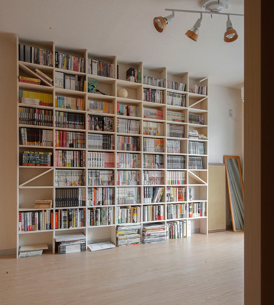 壁一面のA5判本棚 奥行180mm 縦10コマ×横7コマ|本棚の通販はマルゲリータ