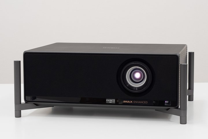 パナソニック、スリムデザイン採用のワイヤレスシアターシステム「SC