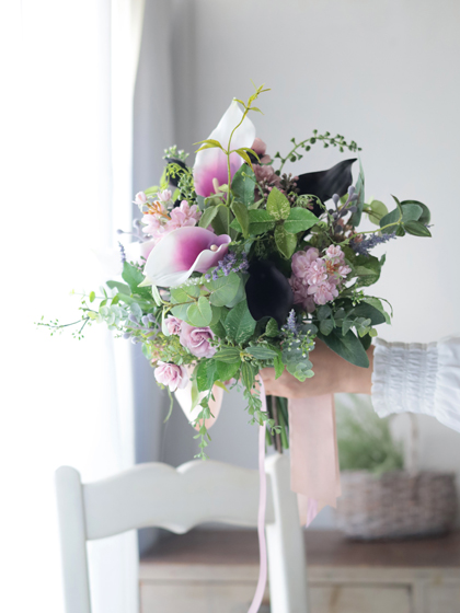 完成品ブーケ】シックなカラーとモーヴピンクのグリーンブーケ