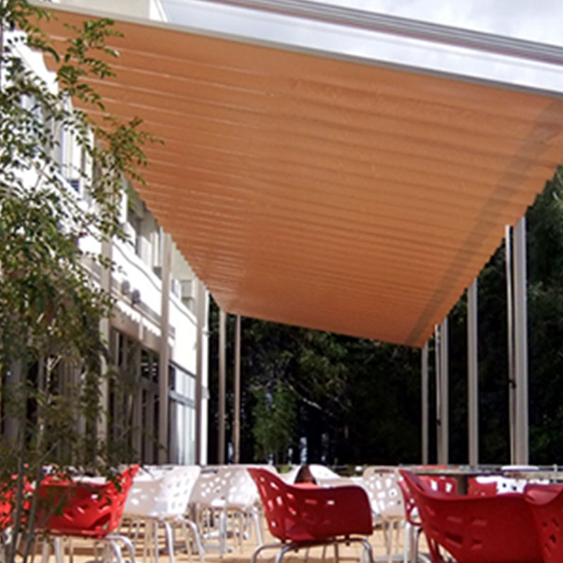 TMトミオカ株式会社 / 【シンプルなレールタイプの“日よけアイテム