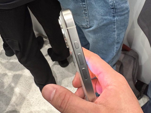 iPhone 15とPro実機を触ってわかった「変化」iPhone 14と比較した違い