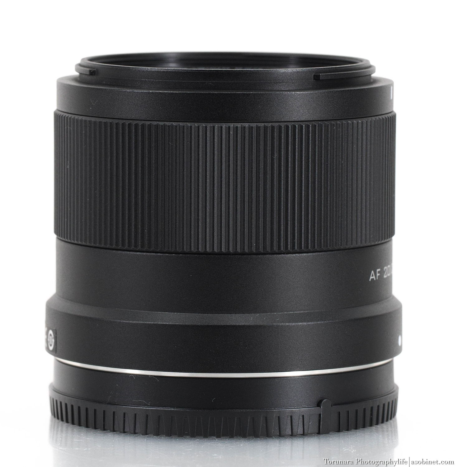 VILTROX AF 20mm F2.8 レンズレビューVol.1 外観・操作・AF編 - とるなら