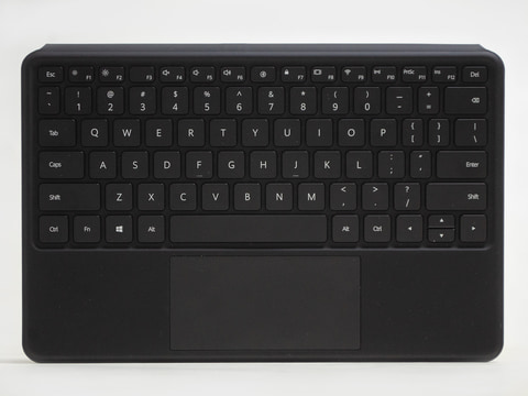 西川和久の不定期コラム】12.6型OLEDとTiger Lakeを搭載した着脱式2in1