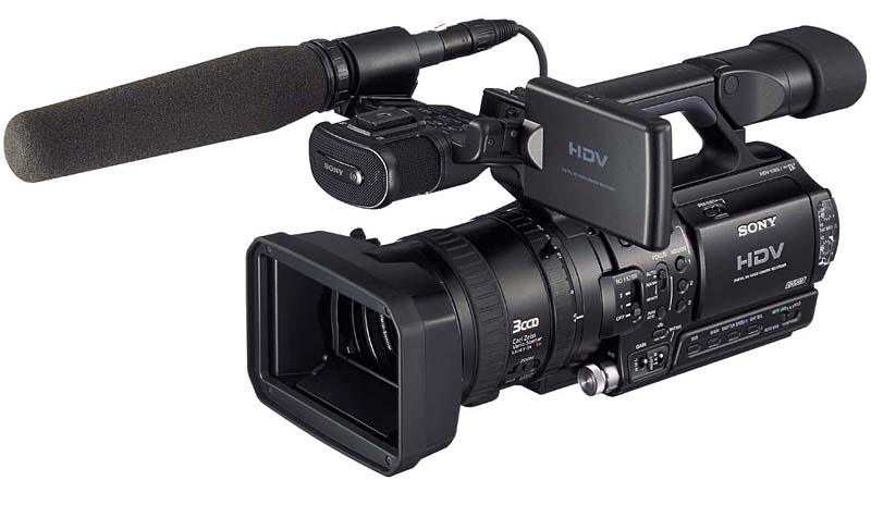 ソニー、HDV/DVCAM/DVの3方式対応の業務用カムコーダ