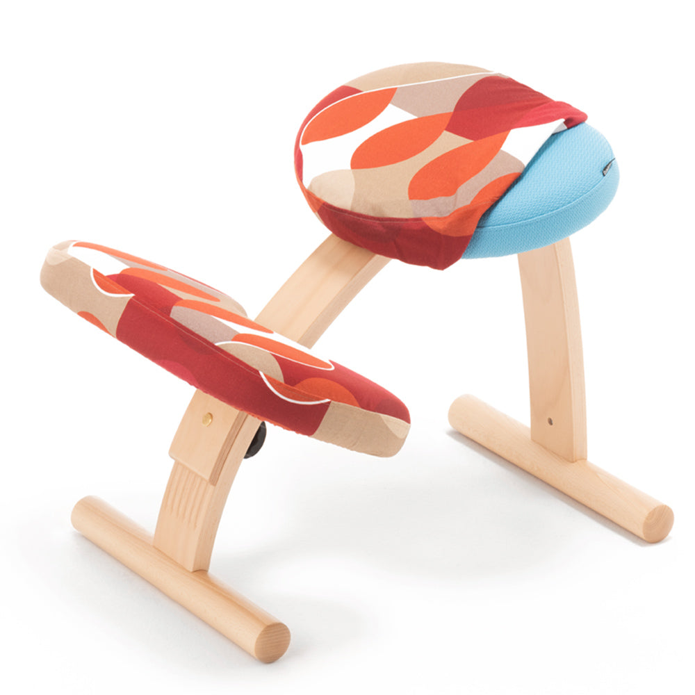 イージー ライティング ボードのある暮らし – バランスチェアのbalans