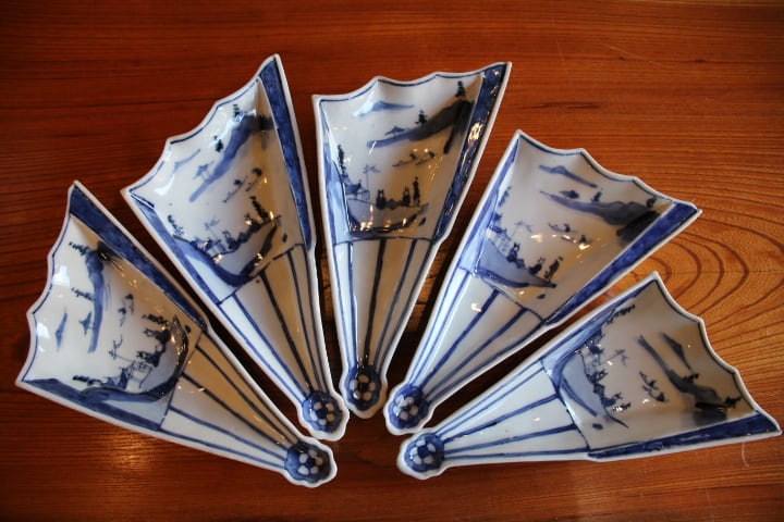 九谷焼 須田菁華 染付 舟人物文 半開扇向付 五客組 木箱 | (有)新原美術