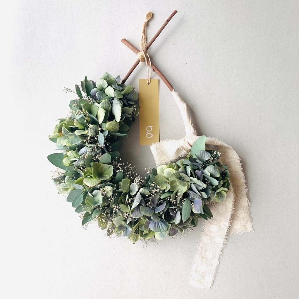 紫陽花とユーカリのドロップ型ハーフリース | ドライフラワースワッグ