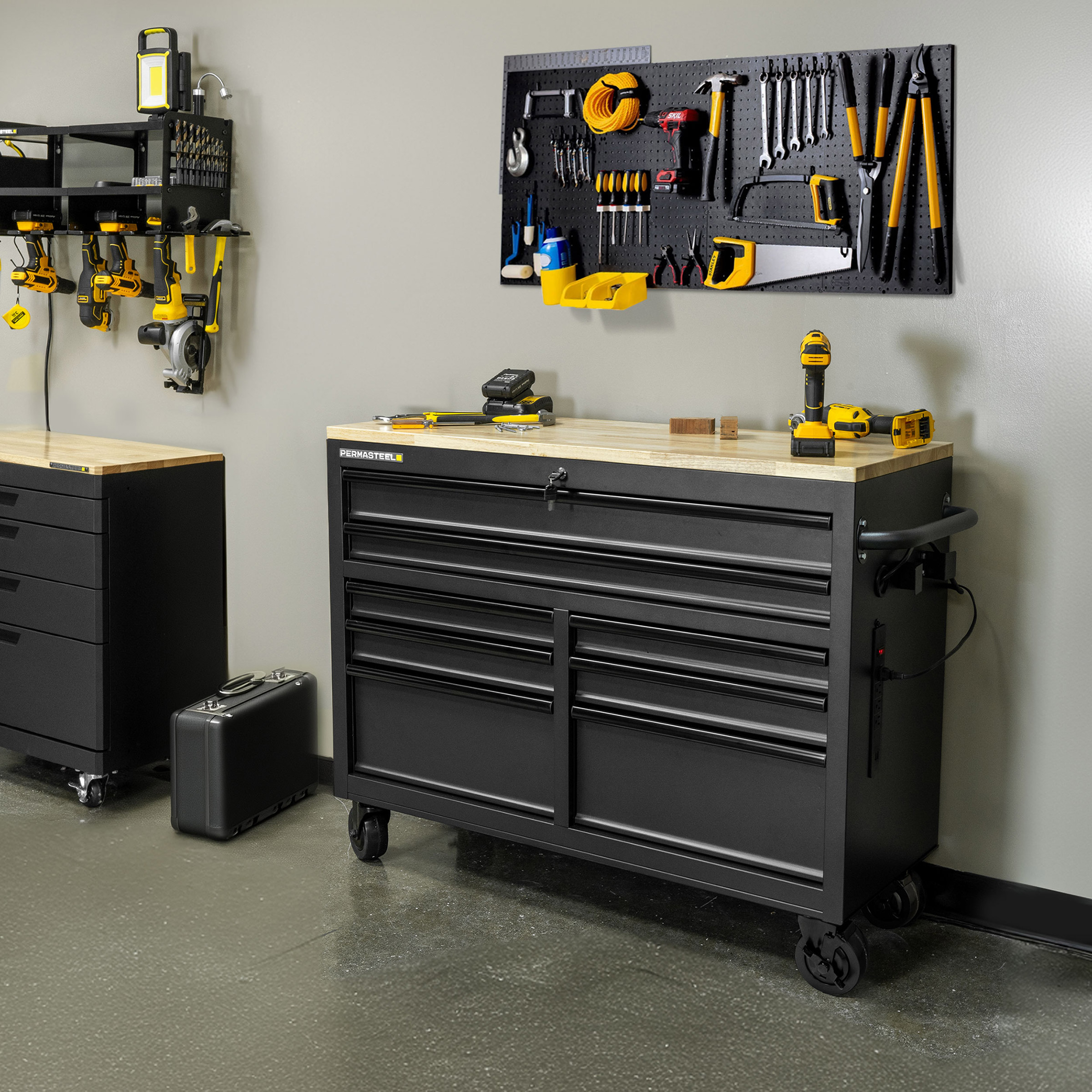 Permasteel 46in. W x 18in. D 8-Drawer Mobile Workbench | Costco
