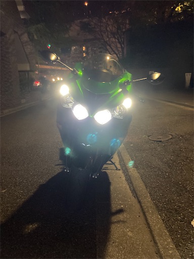 ZX-14RのヘッドライトをLEDにしてもらった - お買い物メモ