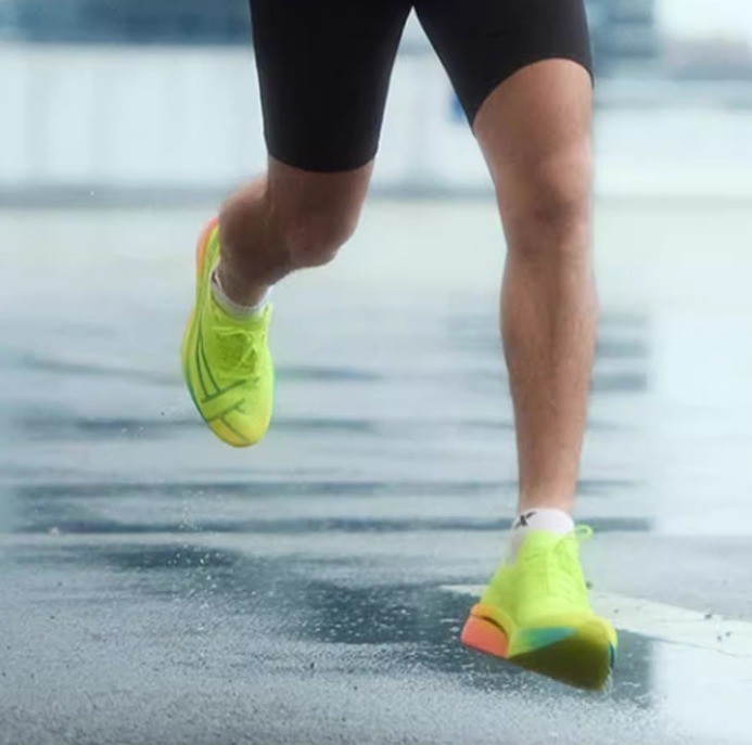 送料関税込み[Xtep]ランニングシューズ160X6.0PRO☆日本未入荷☆ (Xtep