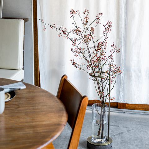 SiKiTOのよみもの｜【枝もの専用花器】EDA VASEのデザインとアレンジ