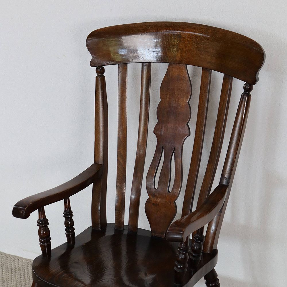 深い艶めきにときめいちゃう♪ ロッキングチェア VC103-311