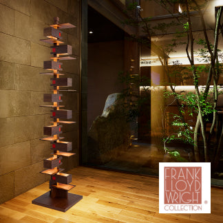 フロアライト｜北欧を始め世界のブランドから厳選した名品の数々