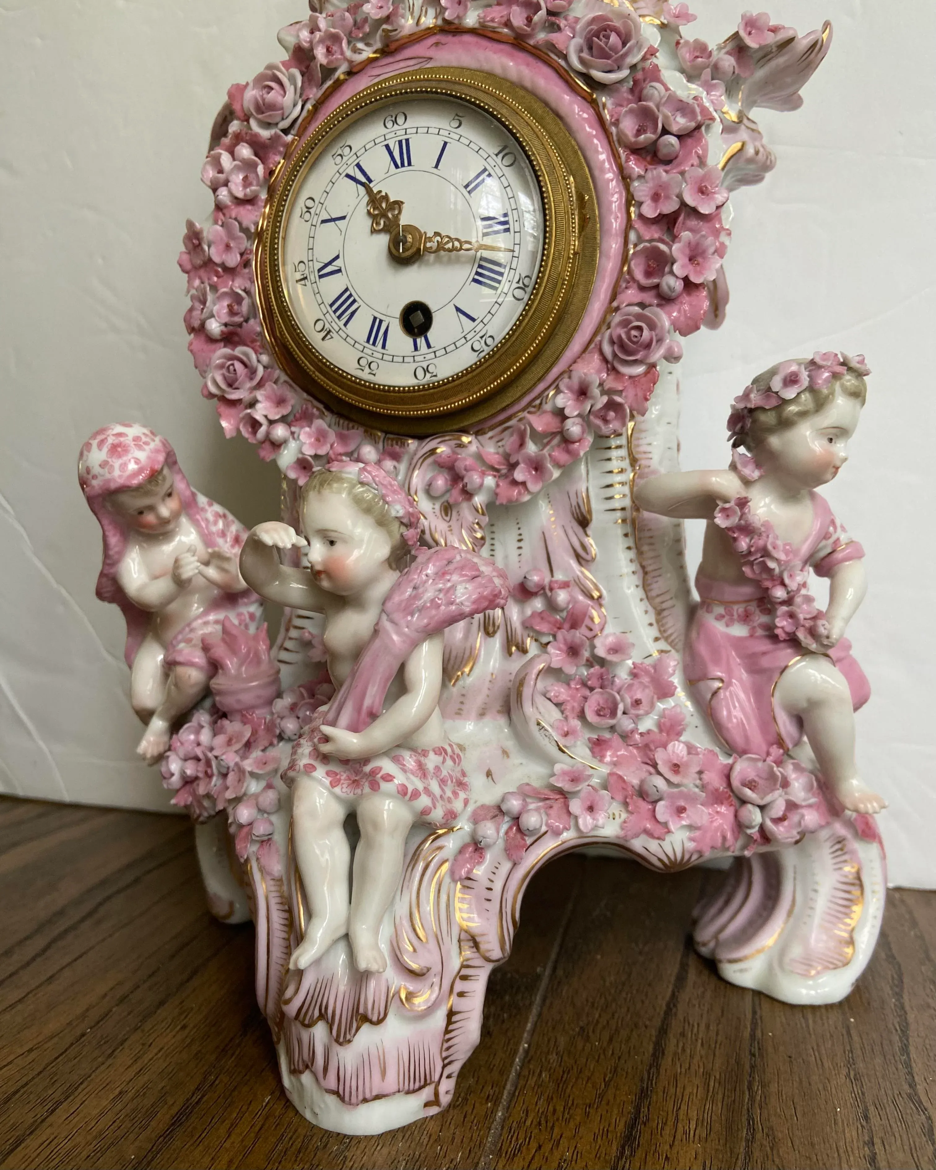 19th Century French Louis XVI Style Porcelain Cherub Pink Mantel