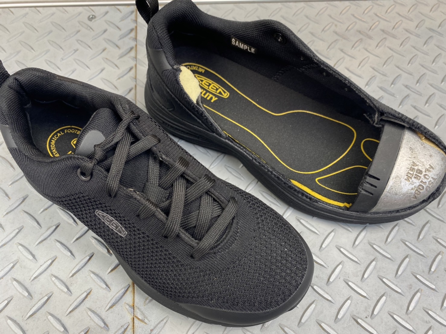 KEEN UTILITY】KEEN(キーン)の安全靴!?作業時だけでなく、日常でも使い