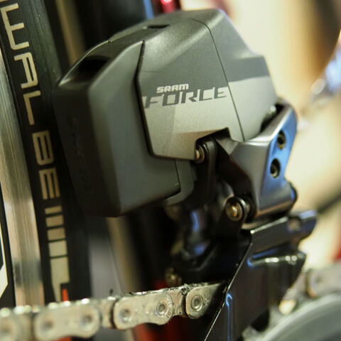 製品レビュー】SRAM Force eTap AXS | 昔チャリダー今ローディー