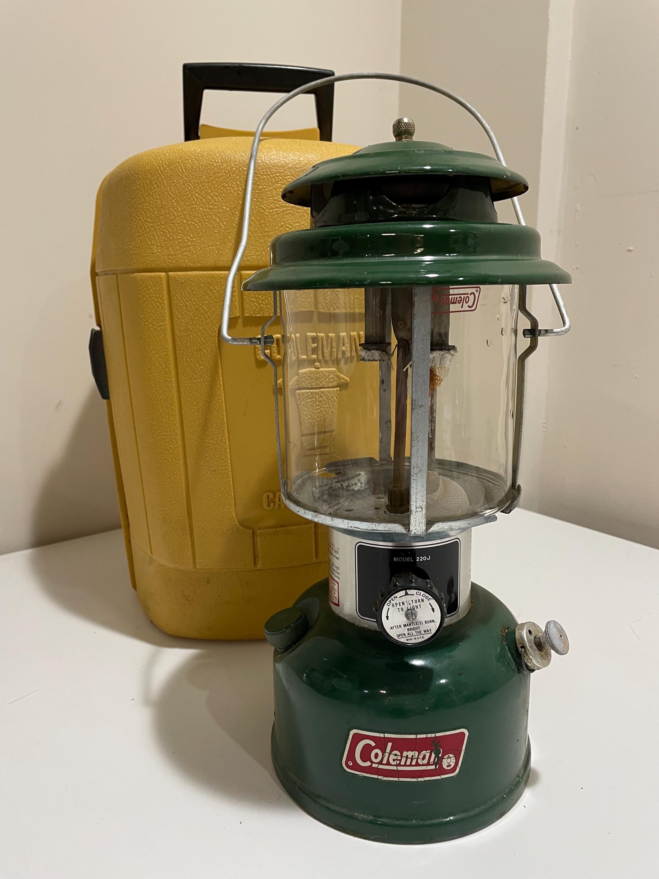 Vintage Coleman Camping Lantern Green Model 220K Dual Mantle W
