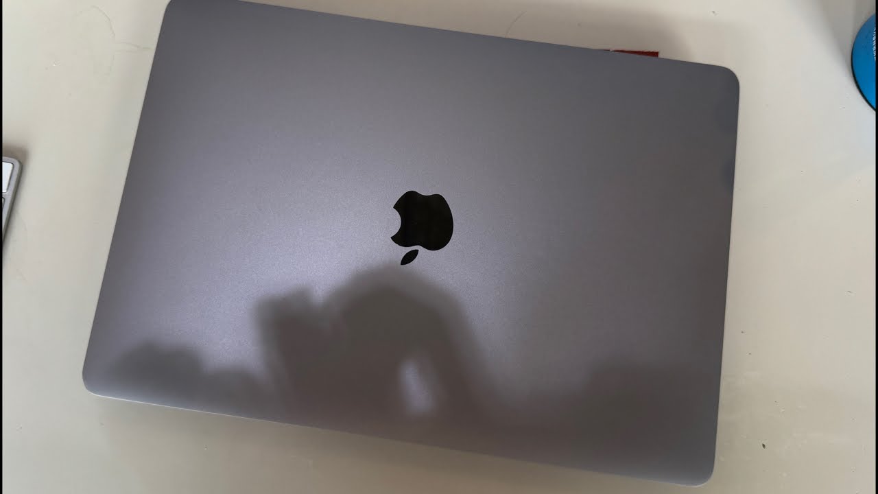 MacBook Pro 2020 M1 A2338 ディスプレイ画面割れ交換修理 - YouTube