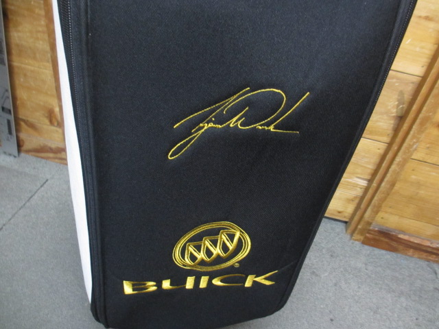 ナイキ ナイキ タイガーウッズ BUICK キャディバッグのスペック詳細