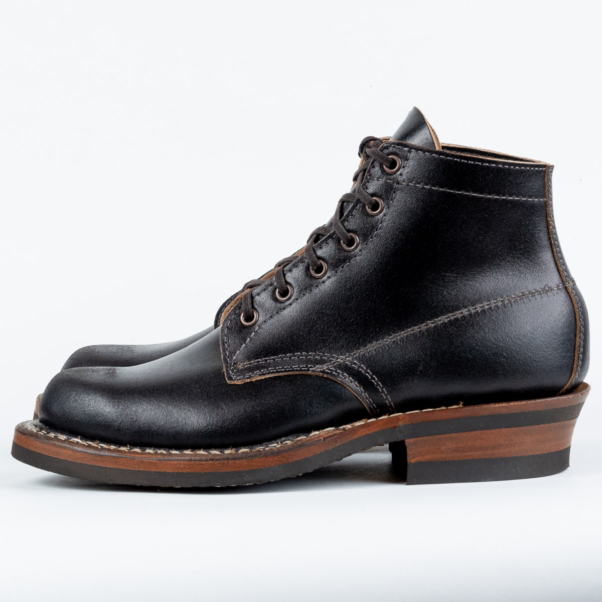 White's Boots Semi Dress に黒いワックスフレッシュレザーが登場