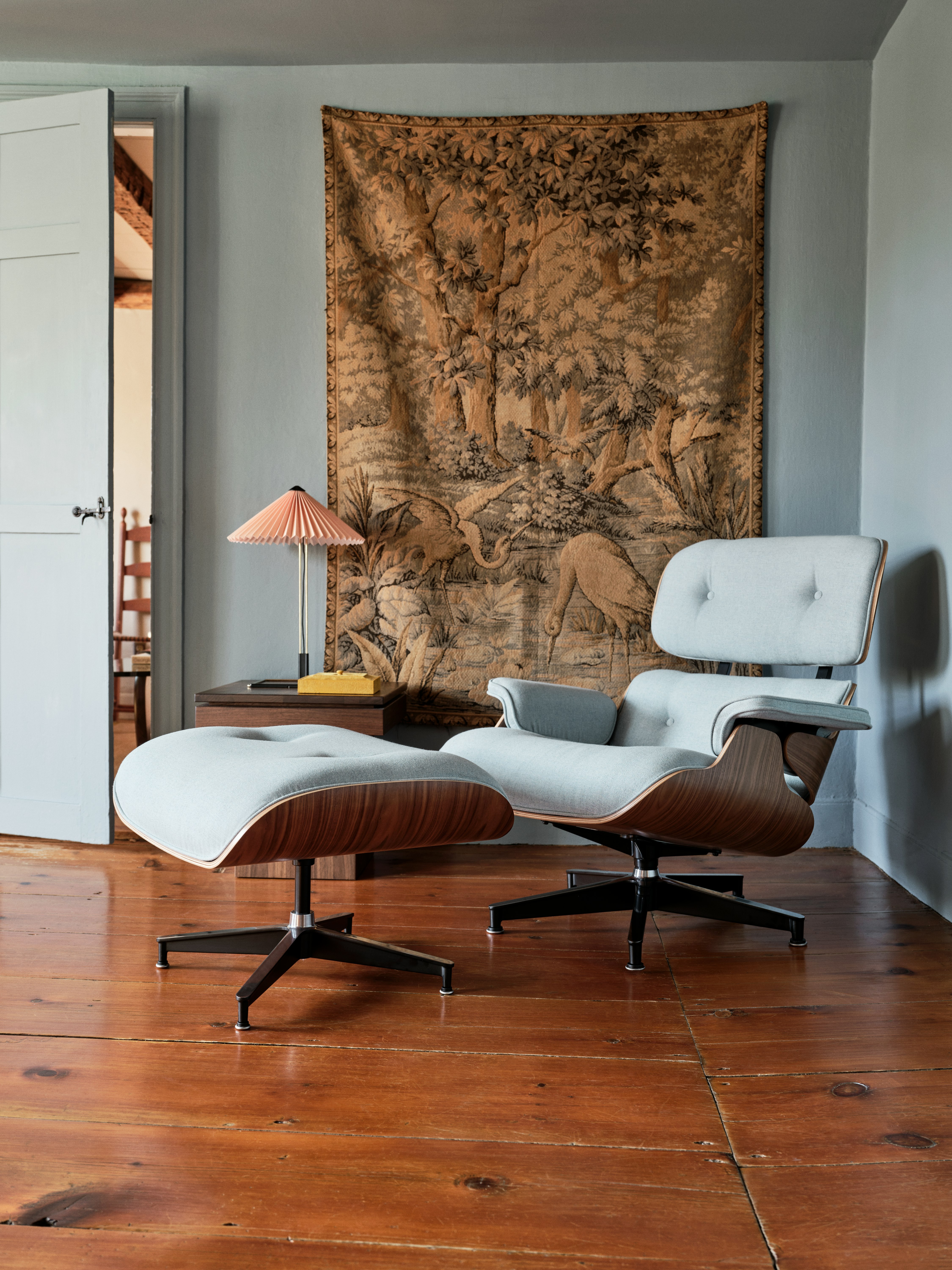 Eames Lounge Chair and Ottoman – Herman Miller Store CA