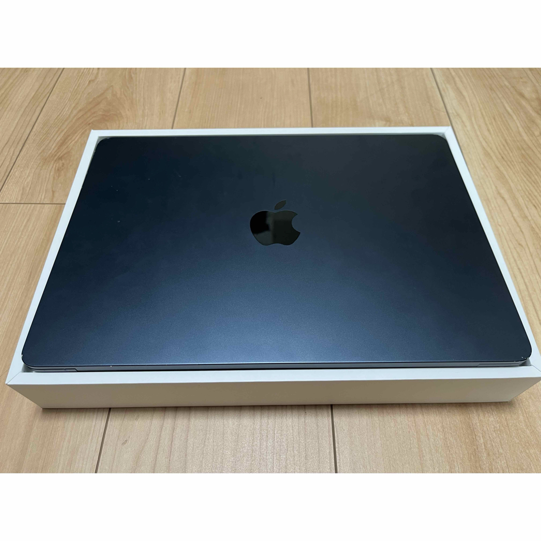 Apple - MacBookAirM2 13インチ2022 512GB【キーボード凹み動作可】の