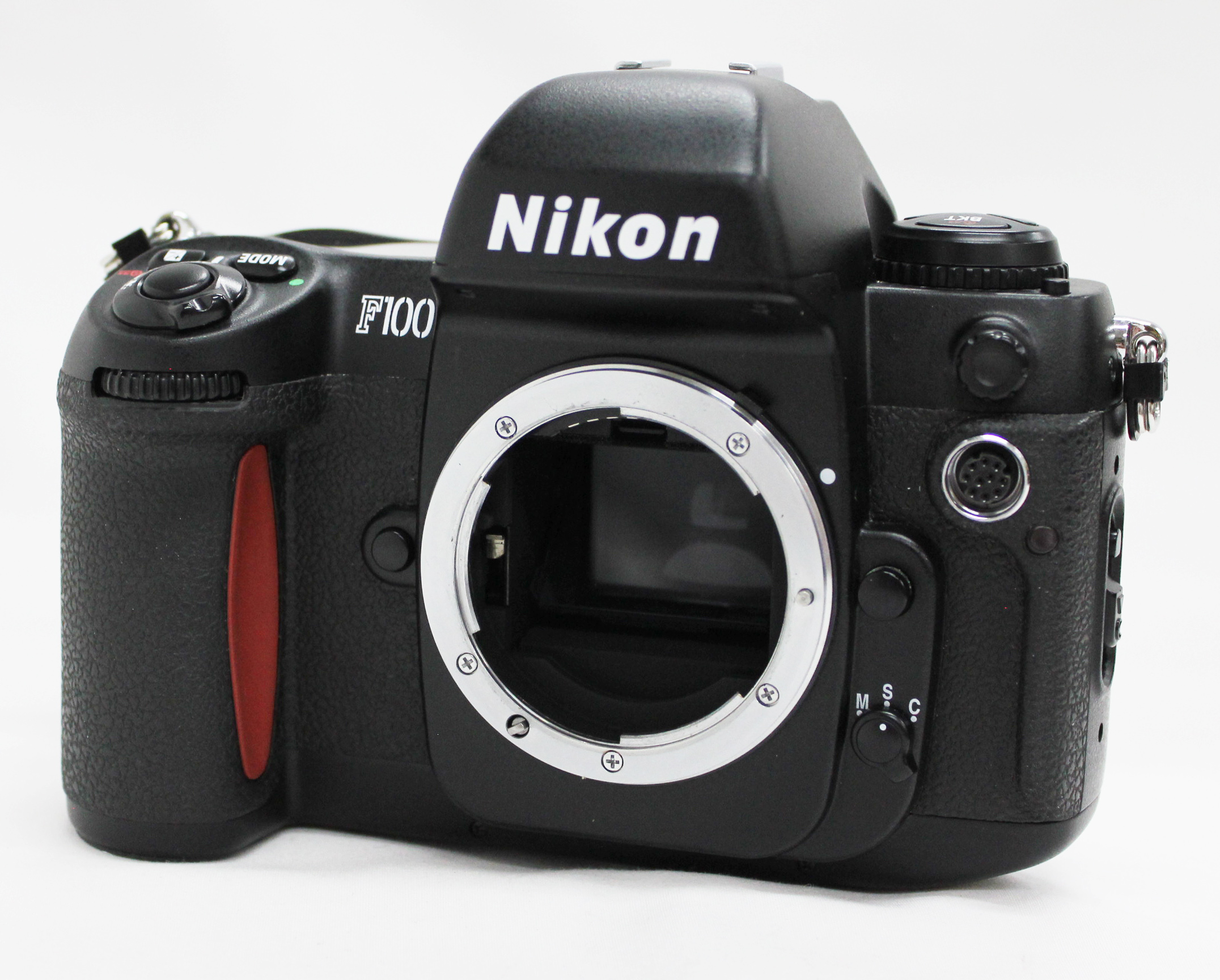 Nikon F100 35mm SLR w/ AF Nikkor 35-105 F/3.5-4.5 D & MC-30 from