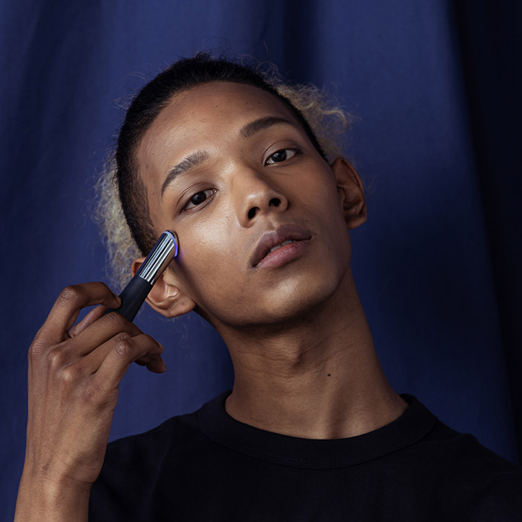 ポイントケア美顔器 EVH-FC03 | EVOOCH(エボーク)