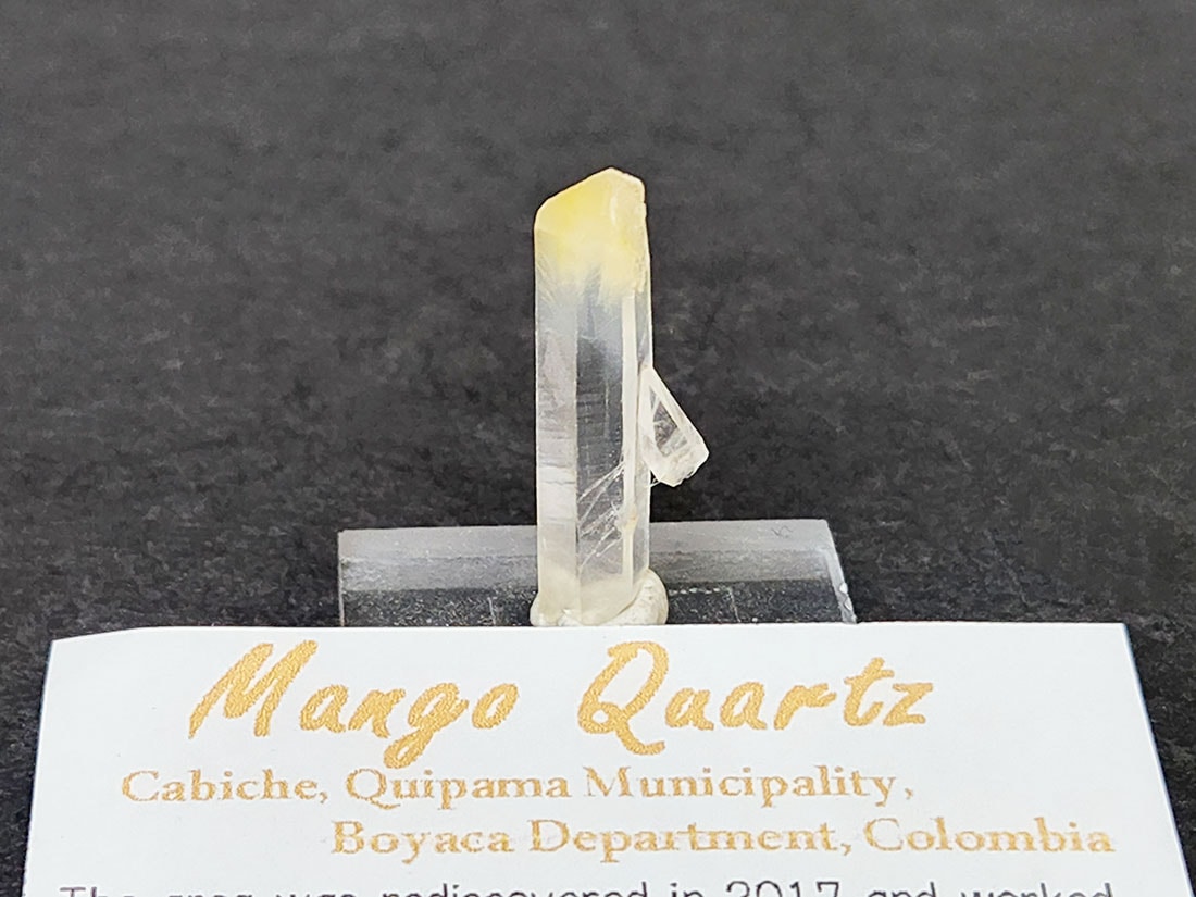 コロンビア産 マンゴークォーツ