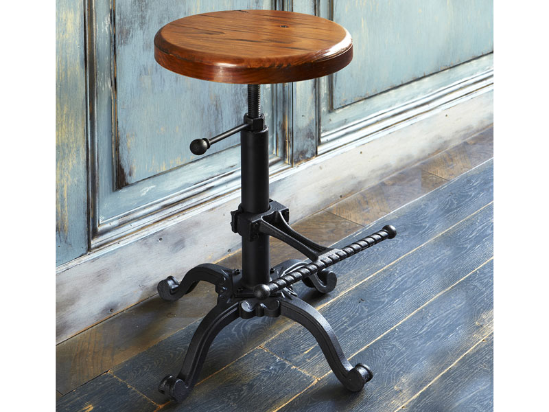 猫脚のアイアンスツール｜アンティーク×インダストリアル | インテリア
