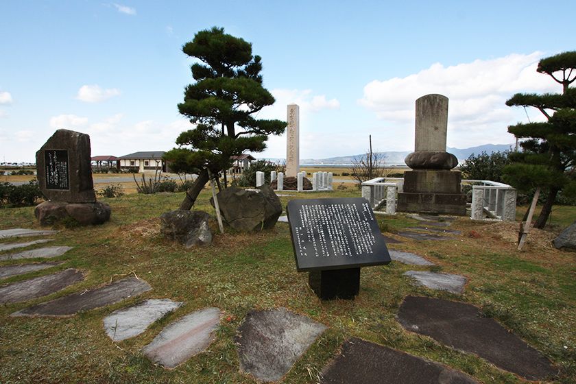 順徳上皇石碑群｜新潟の観光スポット｜【公式】新潟県のおすすめ観光