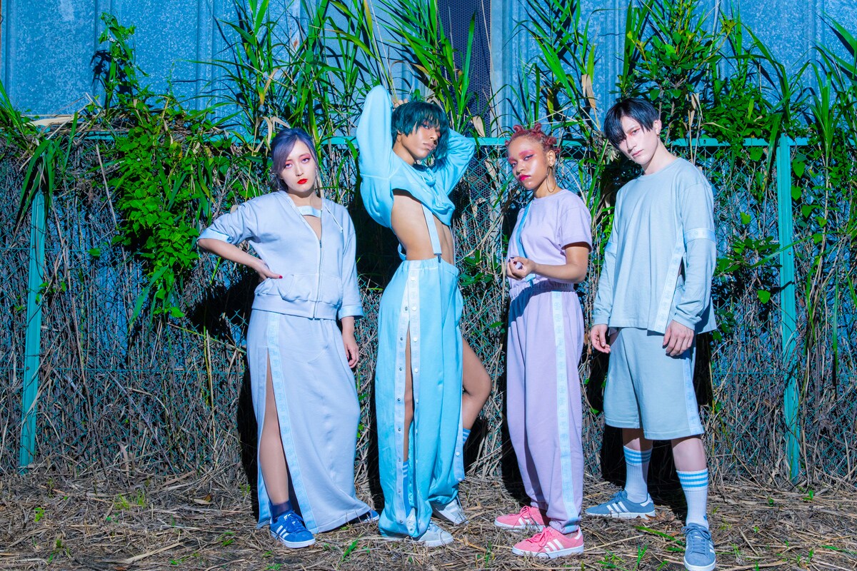 女王蜂「催眠術」MVのティザー公開、アヴちゃん聖誕祭が初の東阪2会場