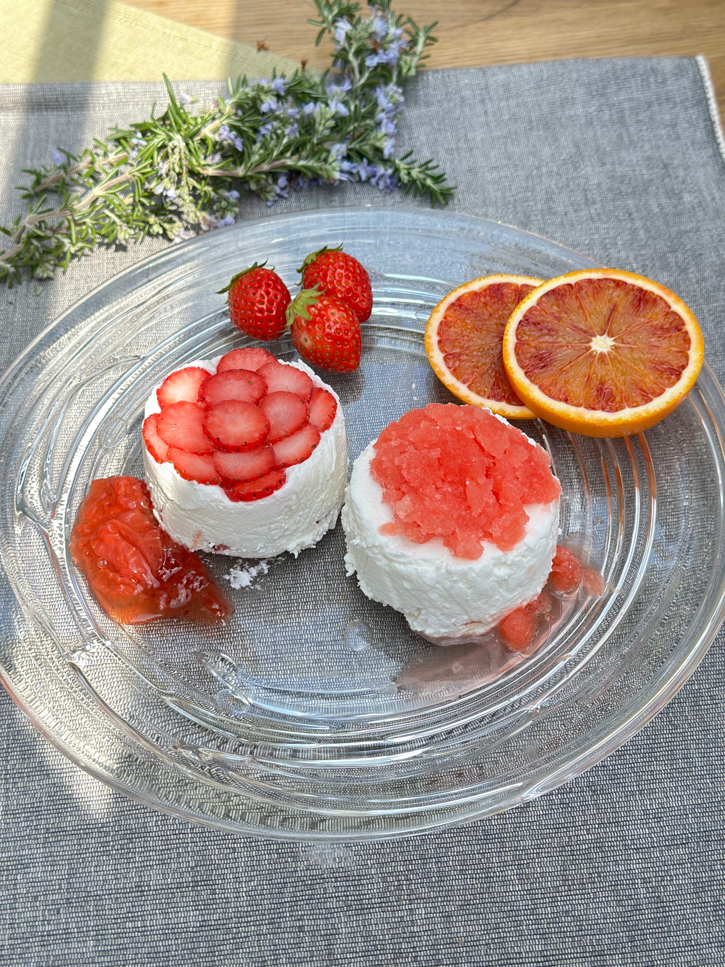 朝摘みイチゴと ブラッドオレンジ グラニータセット (夏イチゴ) – 空山