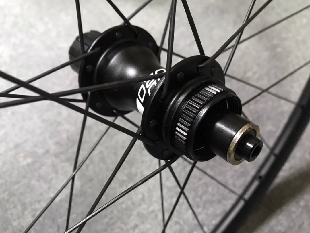 Prime RR-28 V2 カーボンクリンチャーディスクホイールセット…って