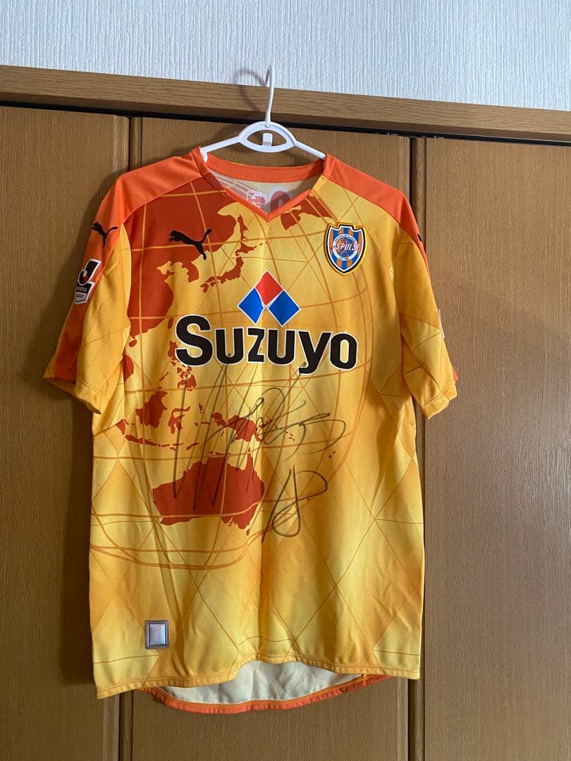 清水エスパルス ユニホーム未使用品タグ付き。ピーターウタカ選手直筆サイン入り。 HATTRICK（ハットトリック）-挑戦者の想いをファンへ届ける公式