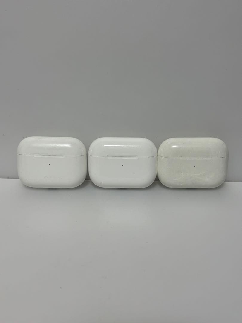 n*.様 《J7-217》AirPods本体 3個セット ホワイト