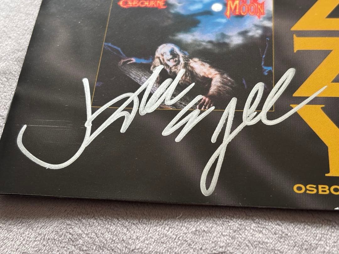 レアOzzy Osbourne jake e leeサインCDオジーオズボーン
