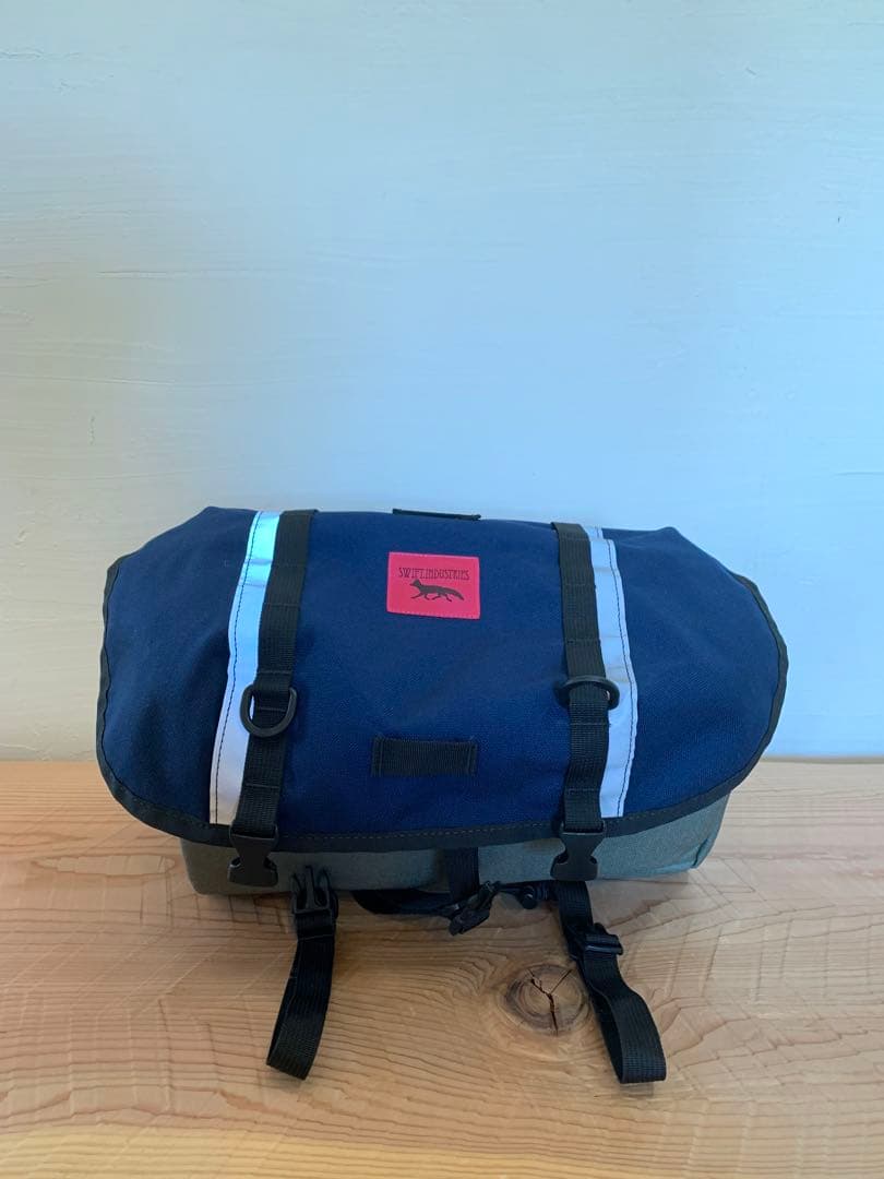 *SWIFT INDUSTRIES* zeitgeist pack 日本別注 SWIFT INDUSTRIES】ZEITGEIST SADDLE BAG (ECOPAK/BLACK) | Humhumhug