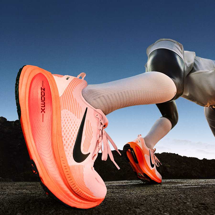 ランナーの声が導いた、ナイキ ボメロ 18誕生の裏側.オンラインストア