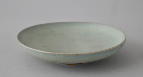中国美術 陶磁器 | 鈞窯青磁素文盤 北宋〜金 12C | gallery陽々youyou